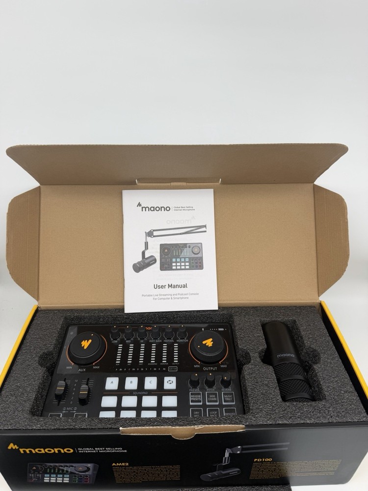 Maono MaonoCaster E2 Podcast Bundle Dynamic Microphone USB Audio Interface
