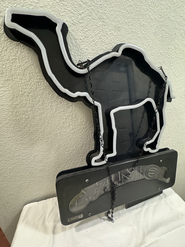 Vintage Camel Cigarettes Light Up Sign
