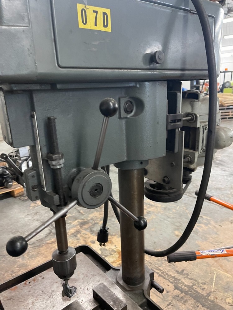 CLAUSING DRILL PRESS 3 PHASE WITH VISE