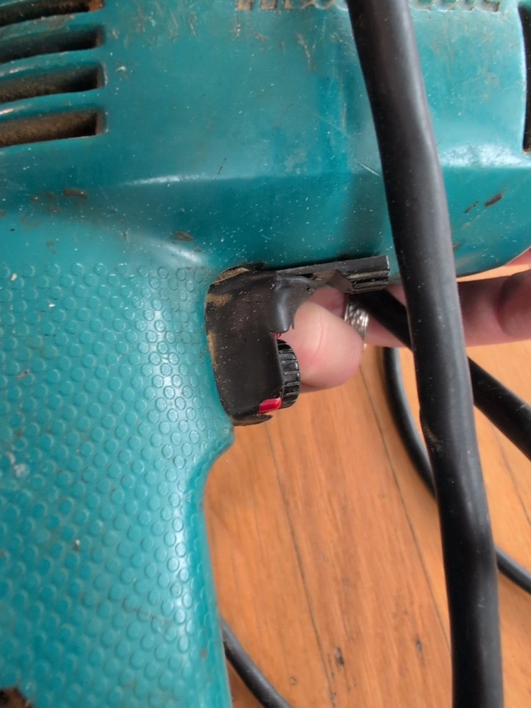 Makita DP3720 10mm Drill