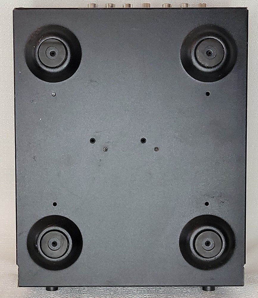 Numark DM925 Professional Preamp Mixer.