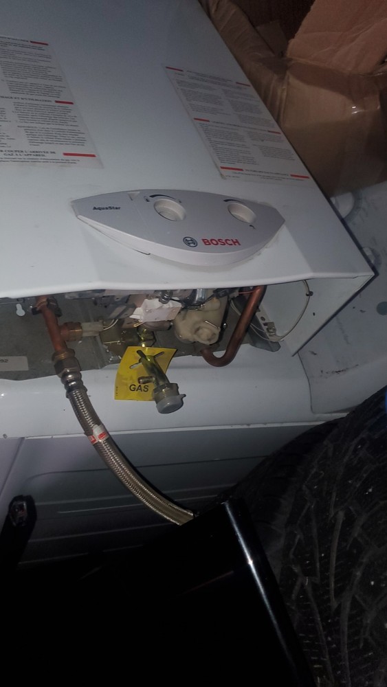 Bosch AquaStar Gas Tankless Indoor Water Heater White