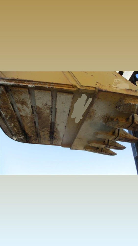Deere Backhoe Bucket 197749