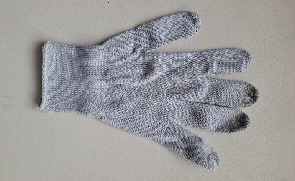 48 PAIR, LARGE, GRAY STRING KNIT GLOVES, REGULAR WEIGHT - 9637