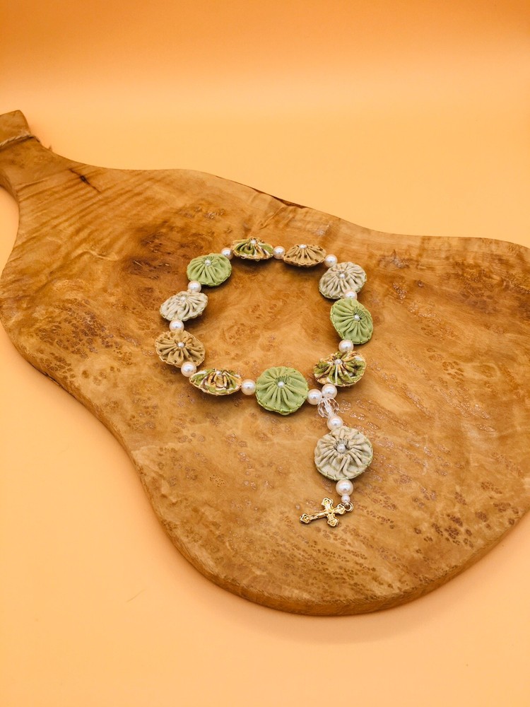 handmade rosary " fabric yoyo flower"