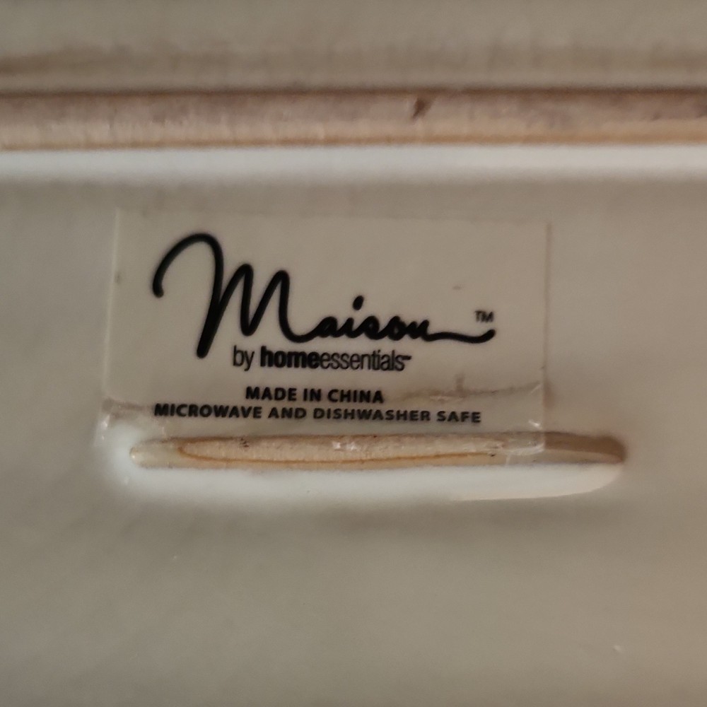 Maison by homeessentials Ceramic Covered Butter Dish White Rectangle Lid Safe