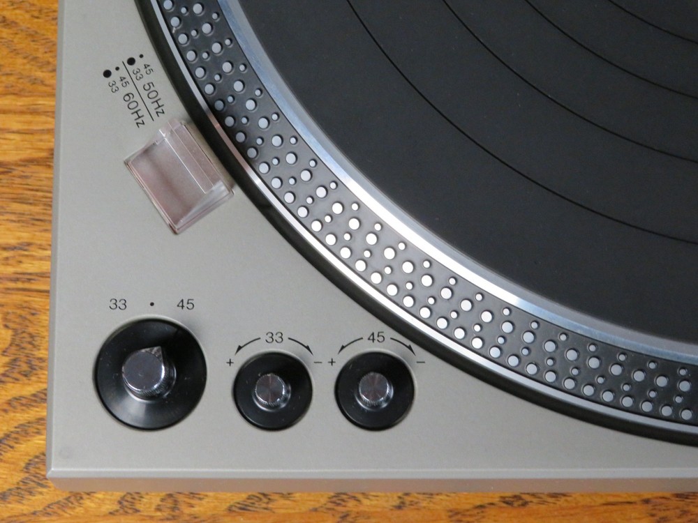 Technics SL-1650 Quality Automatic Stack Direct Drive Turntable Serviced Nr Mint