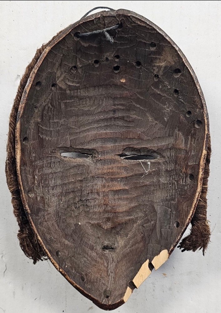 Authentic Handcrafted African Mask 5.5x9