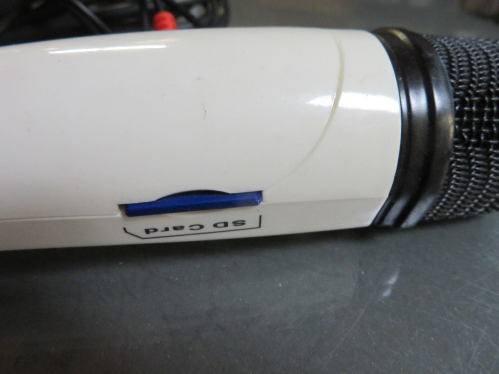 DIGIJET - Mike Karaoke Microphone Plug And Play Studio System