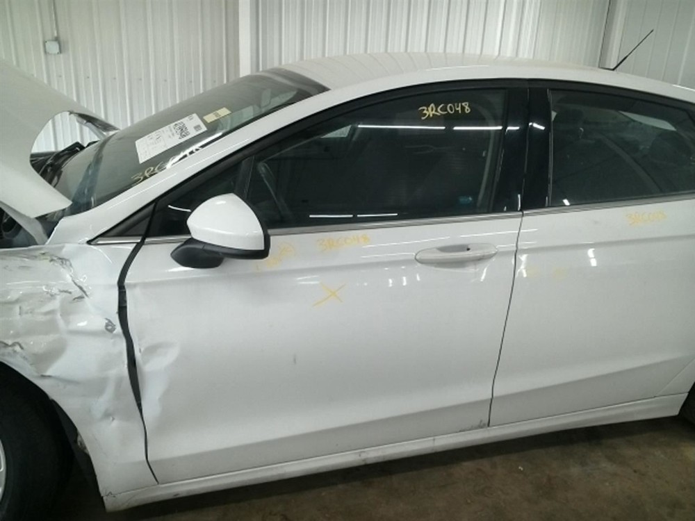 FUSION 2017 High Mounted Stop Light 104824032