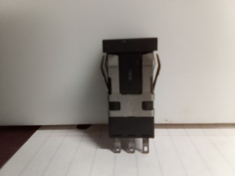 Micro Switch AML20 Series 3-Prong