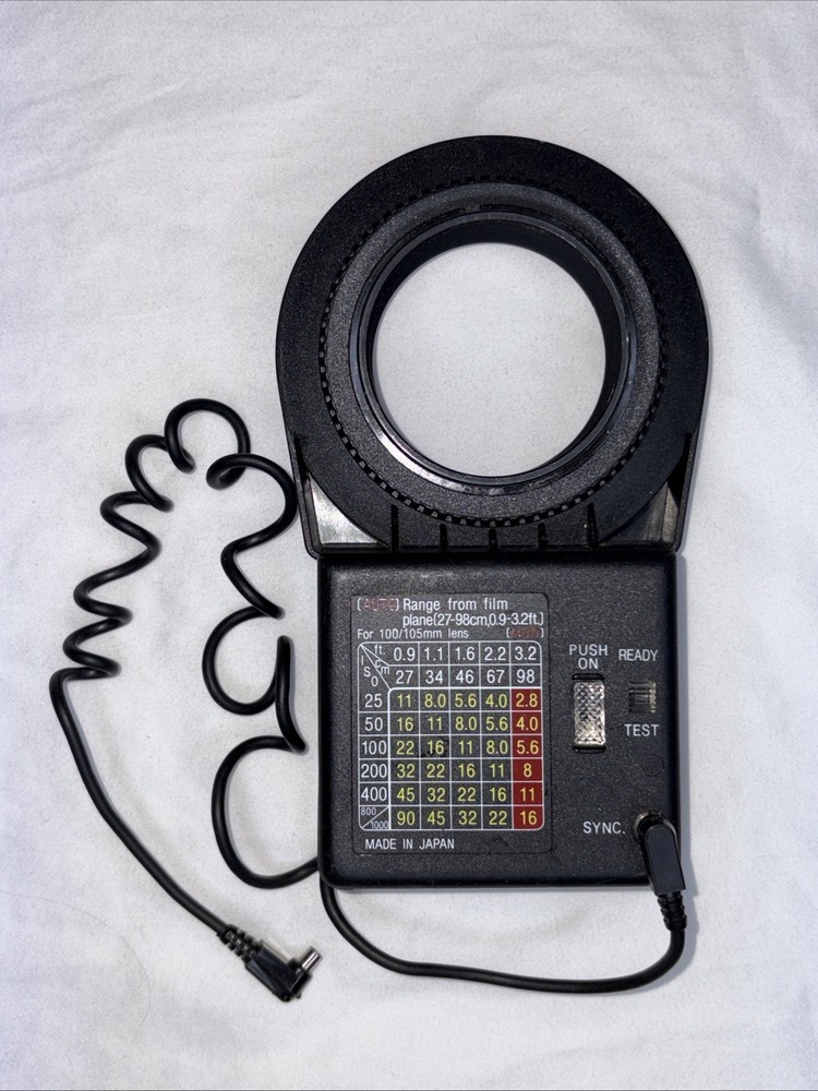 VIVITAR MACROFLASH 5000 RING FLASH W/52MM ADAPTER UNTESTED