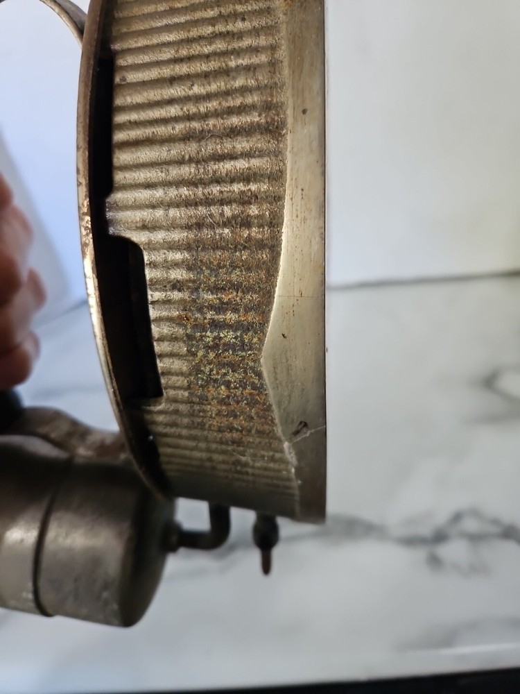 VINTAGE CLOTHING IRON