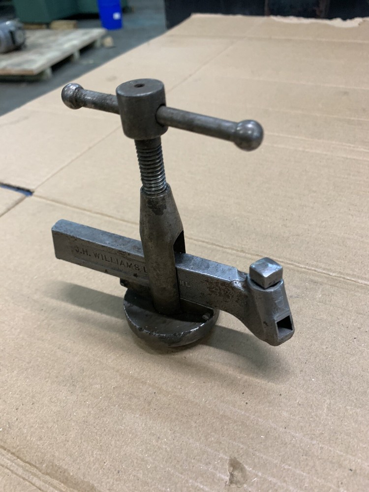 Rocker Type Tool Holder Roughly 7/16 Tool Opening