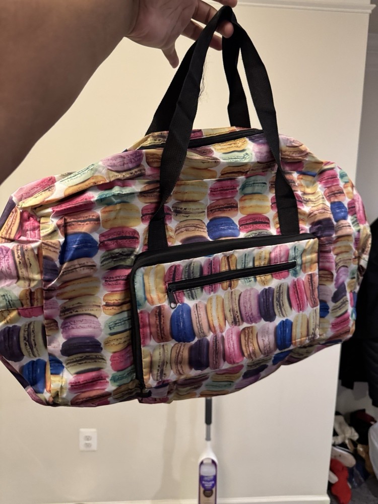Macaron Print Dufflebag
