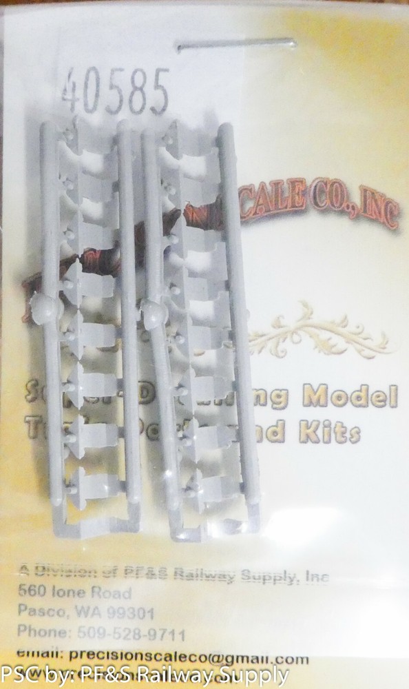 Precision Scale O #40585 Supports, Lower Door Guide, Camel Type (Plastic)