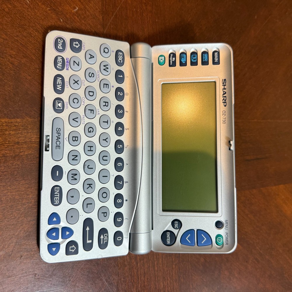 Vintage Sharp Wizard Oz-730 Electronic Organizer Pocket Computer w/cable