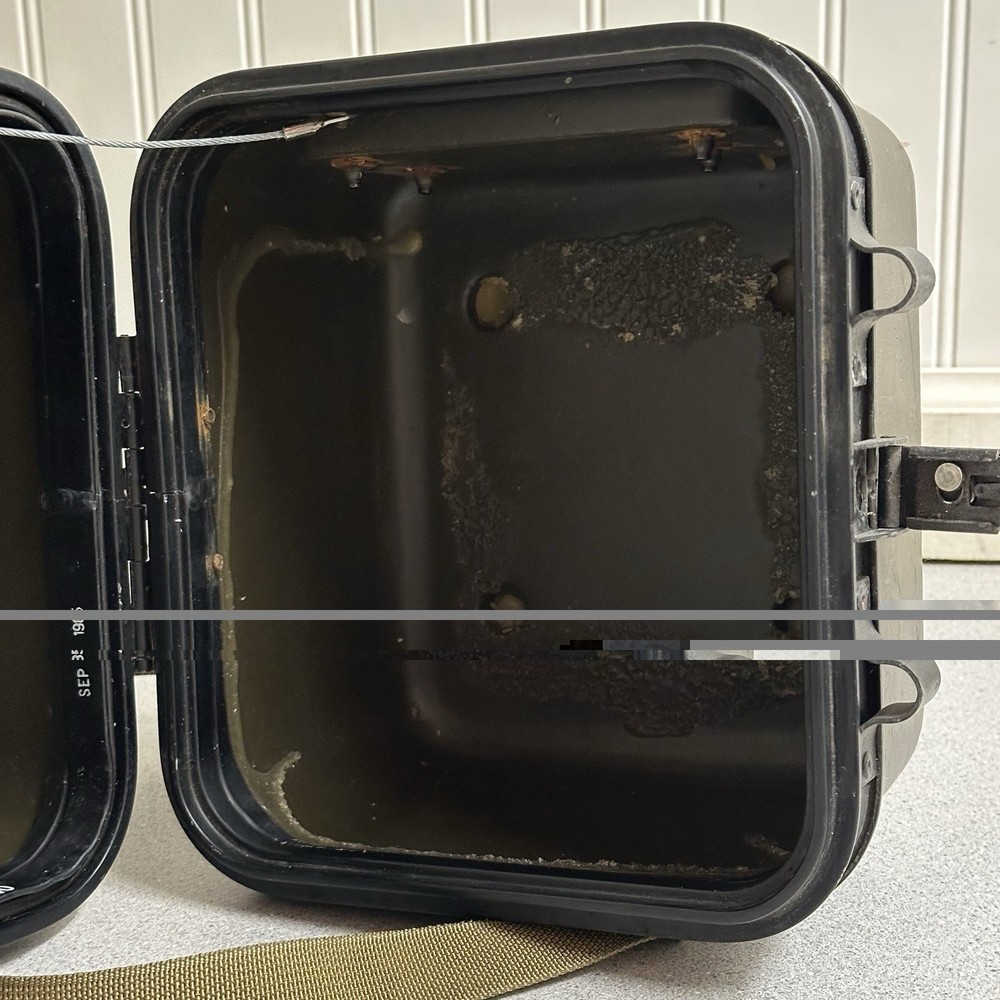 U.S. G.I LOCKING TRANSIT HARD CASE