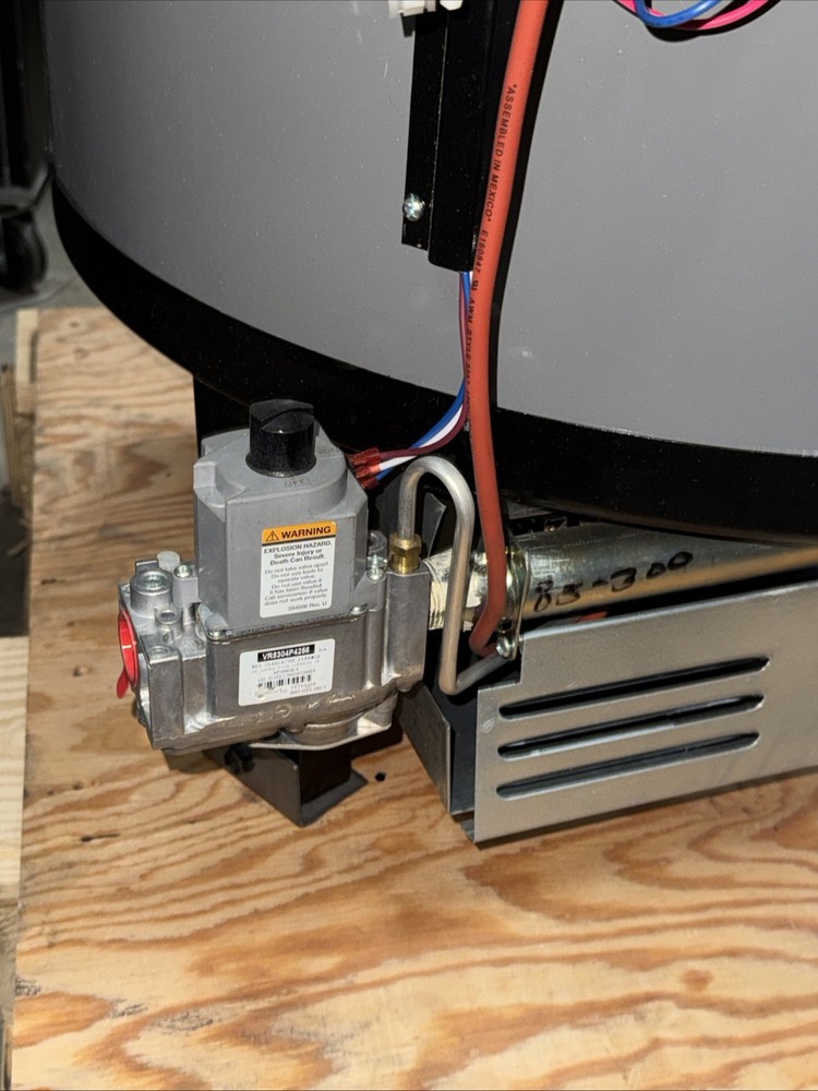 Rheem G85-300-1 300k BTU Commercial Gas Water Heater 85 Gallon