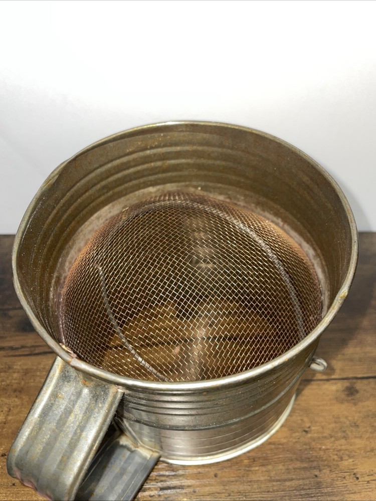 Vintage Jacob BROMWELL'S 5 THREE CUP MEASURING SIFTER Complete Works Great!