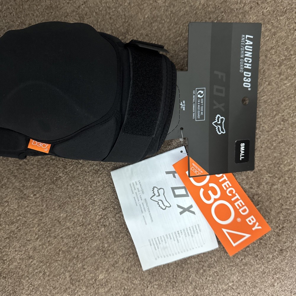 Fox Launch D30 Knee/Shin Guard Small