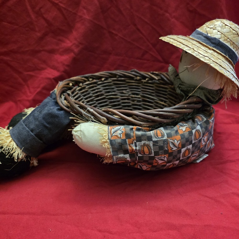 Scarecrow Sitter Basket