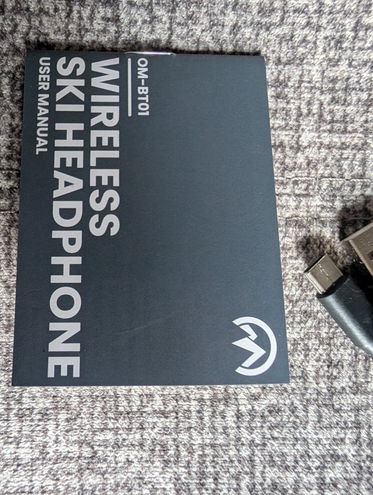 Wireless Bluetooth Ski Headphone Great Condition