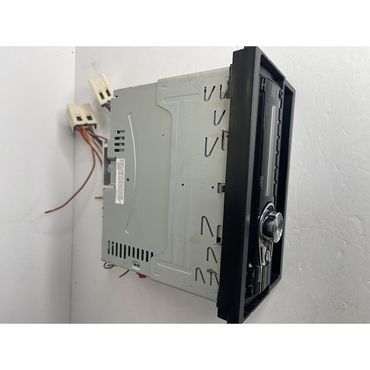 JVC CAR AUDIO MODEL KD-R330 w/ Frame Insert