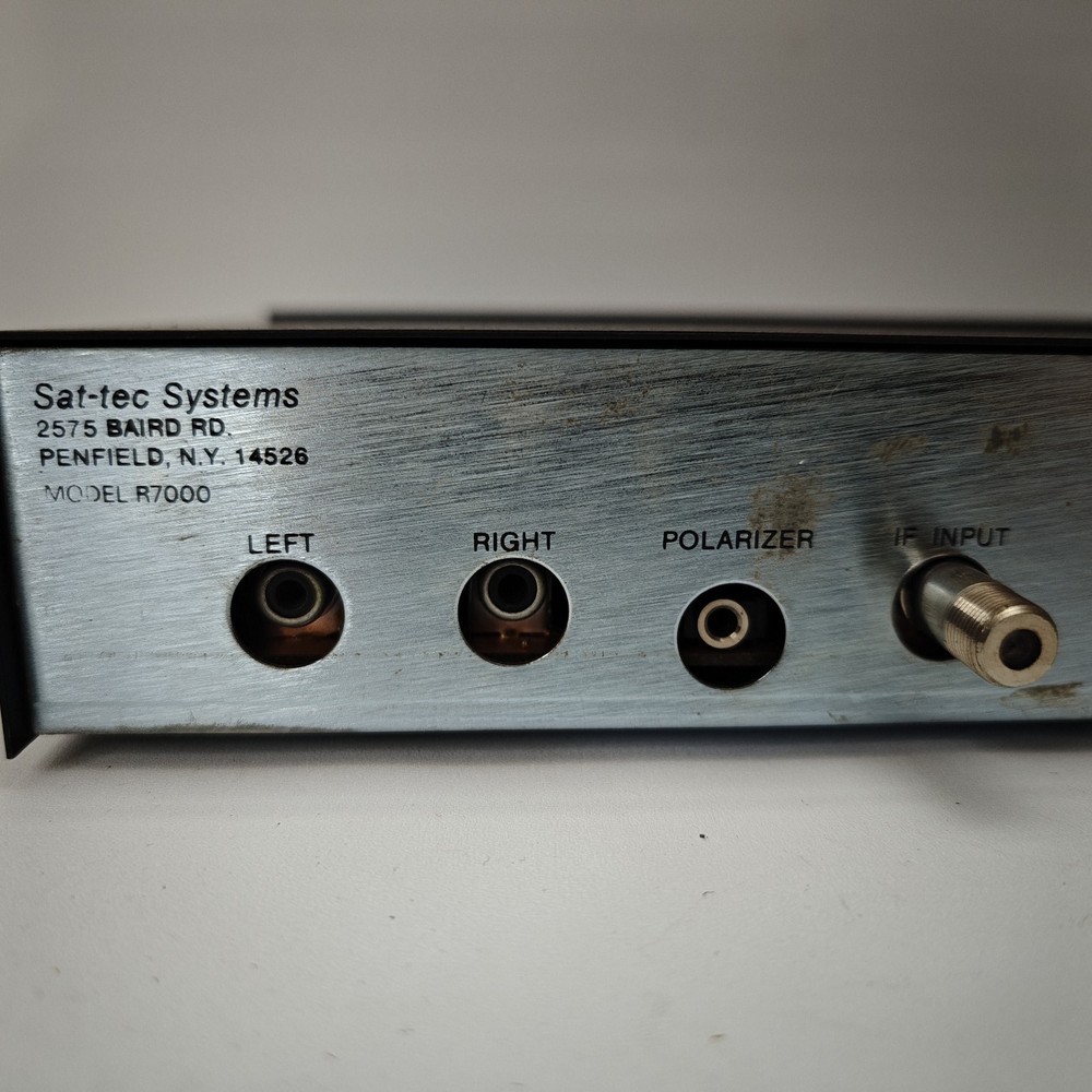 Vintage SAT-TEC R-7000 Satellite Receiver