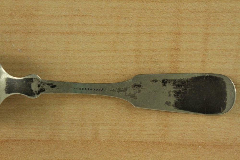 Antique Rogers Bros 1874 Silver Plate Plain Pattern Teaspoon Monogrammed ME
