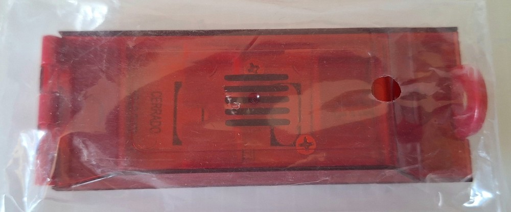 Master Lock 496B Wall Switch Lockout, For Paddle Toggle Switch