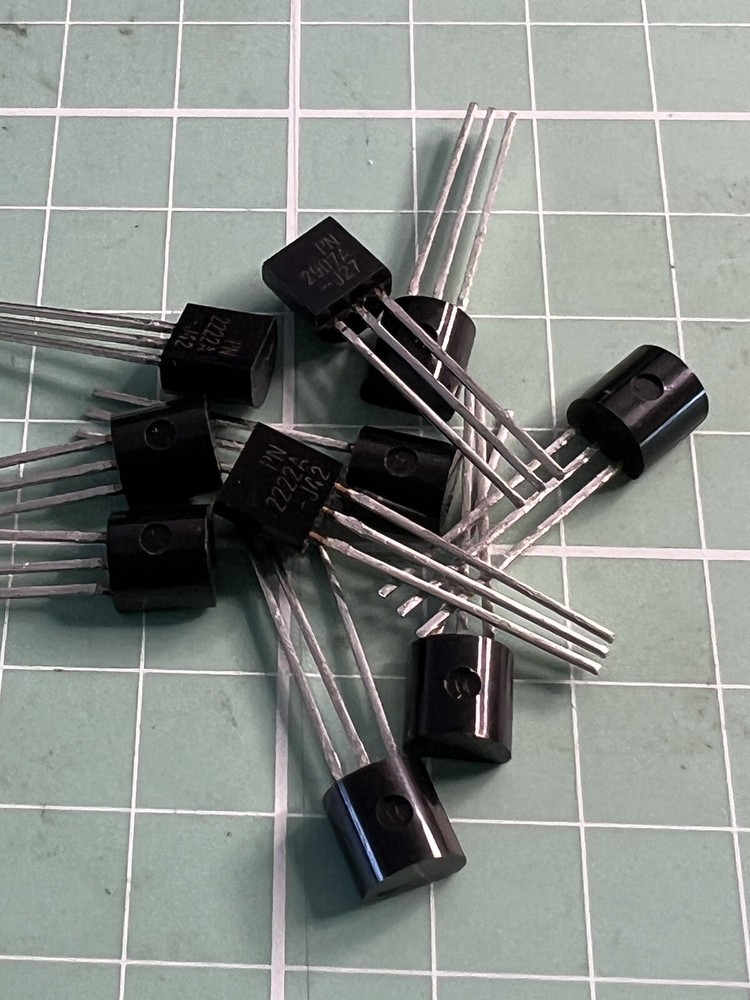 2N2222A Transistor (10 PCs)FAIRCHILD