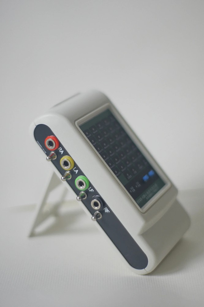 ECG Signal Generator Signal Source Simulator Can Load Waveform Data