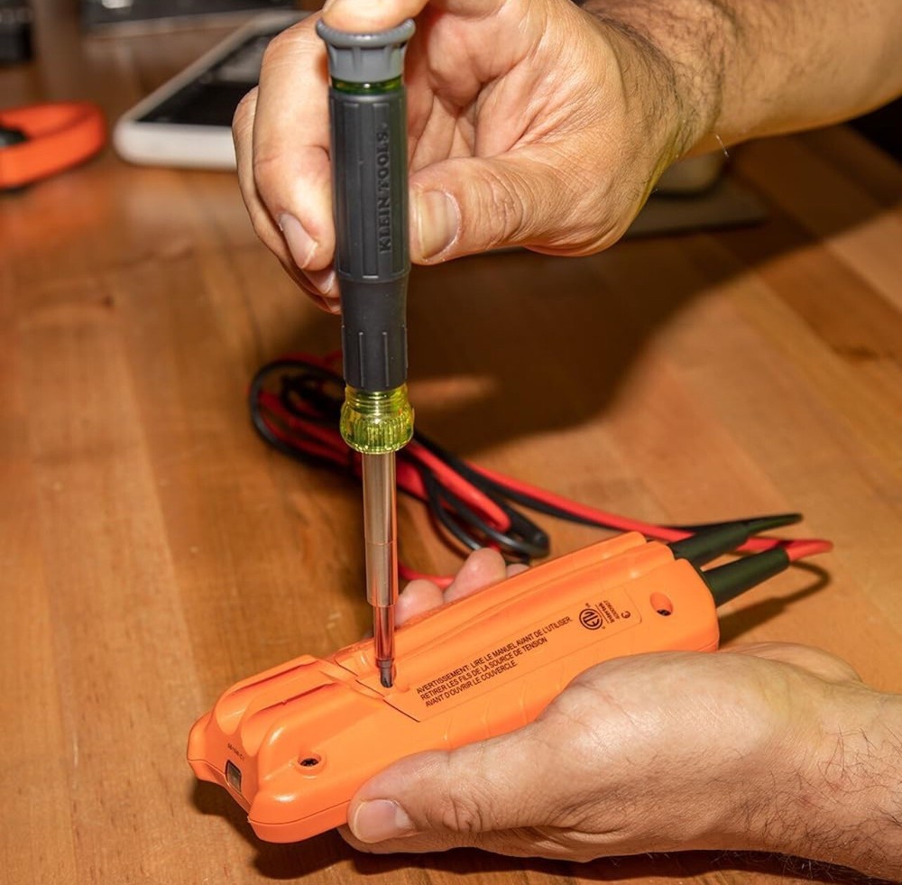 Klein Tools 32314 Electronic Screwdriver, 14-in-1 with 8 Precision Tips