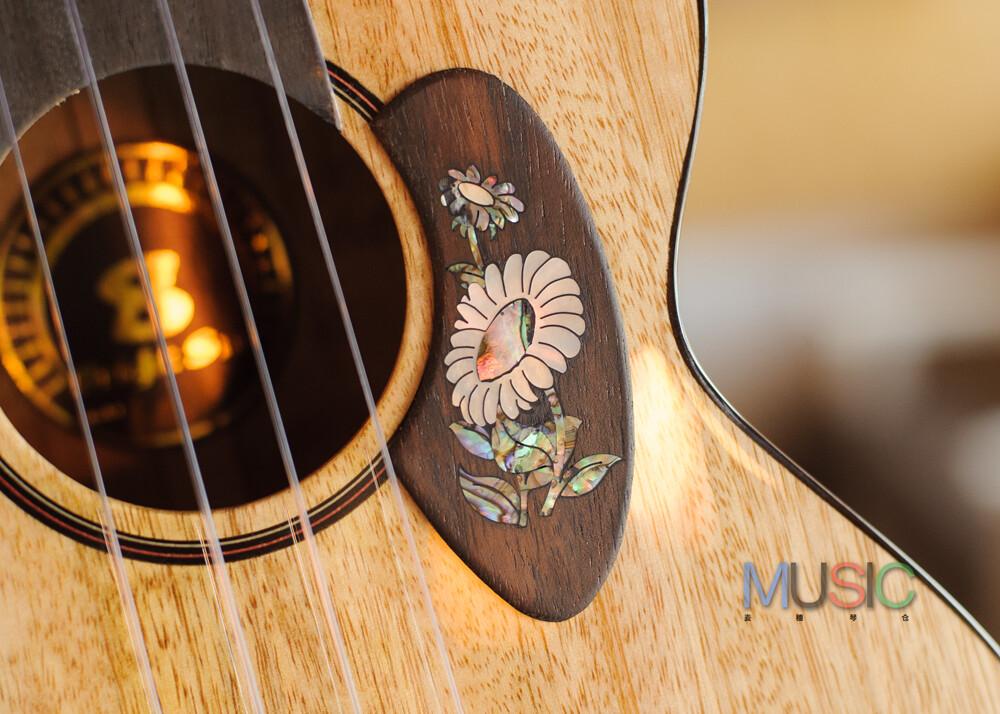 Bright Sun Solid Mango Tenor Ukulele