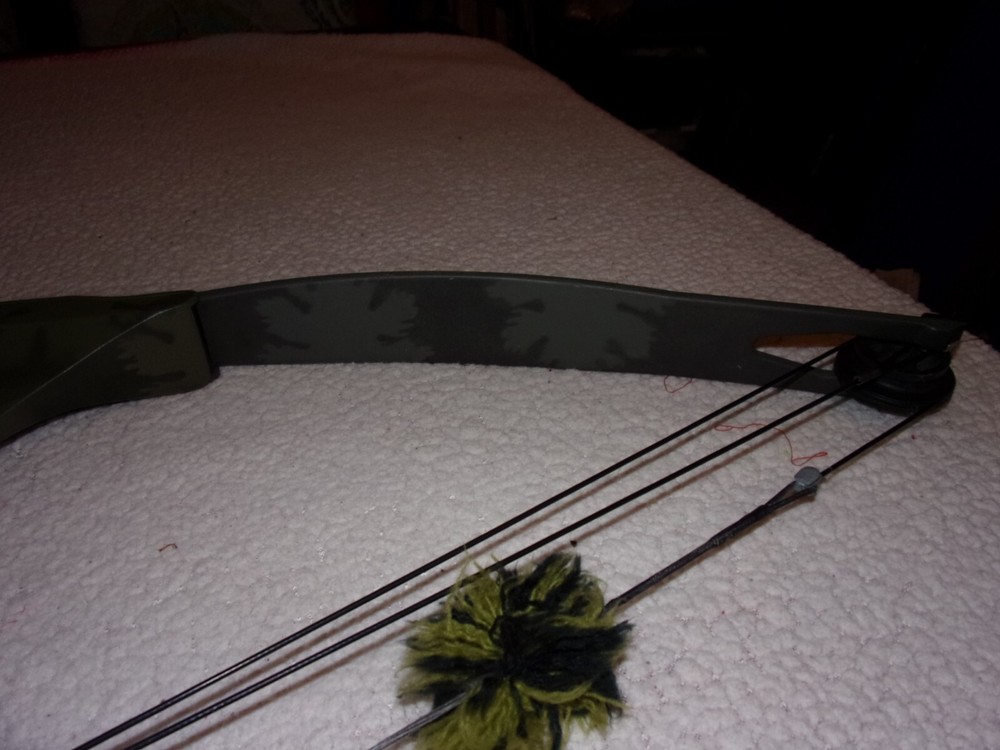 PSE Game Sport Pulsar Compound Bow