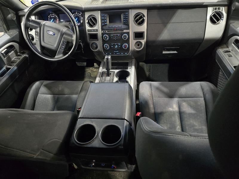EXPEDITON 2017 Owners Manual 599640