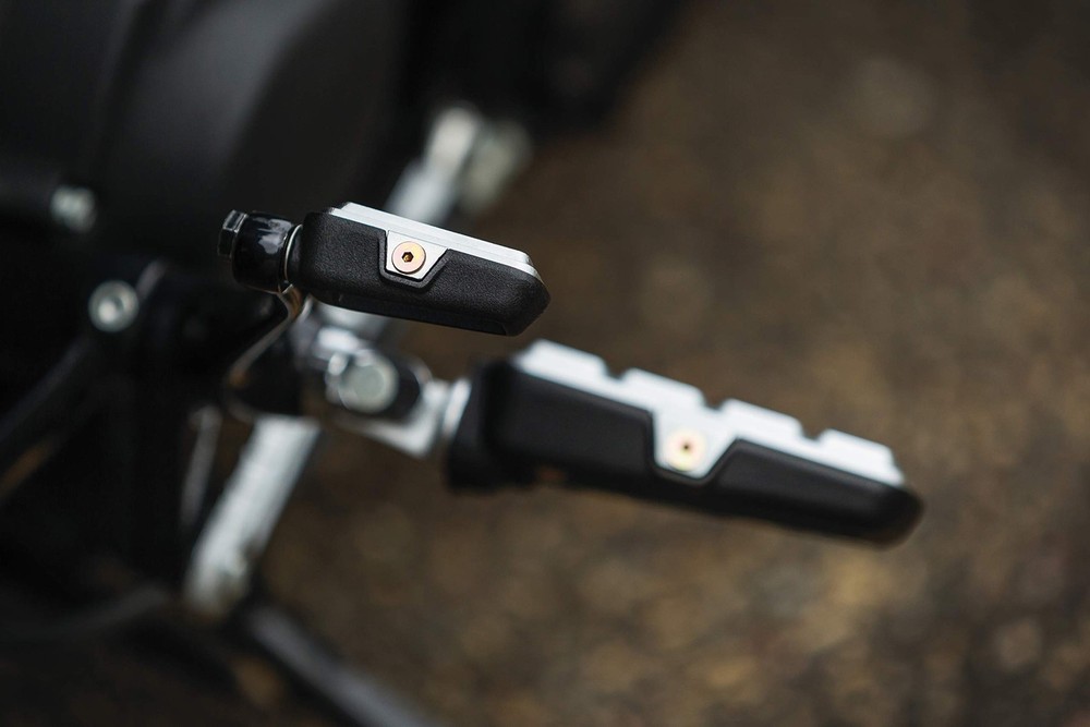Kuryakyn Dillinger Shift Peg Silver | P/N 6714