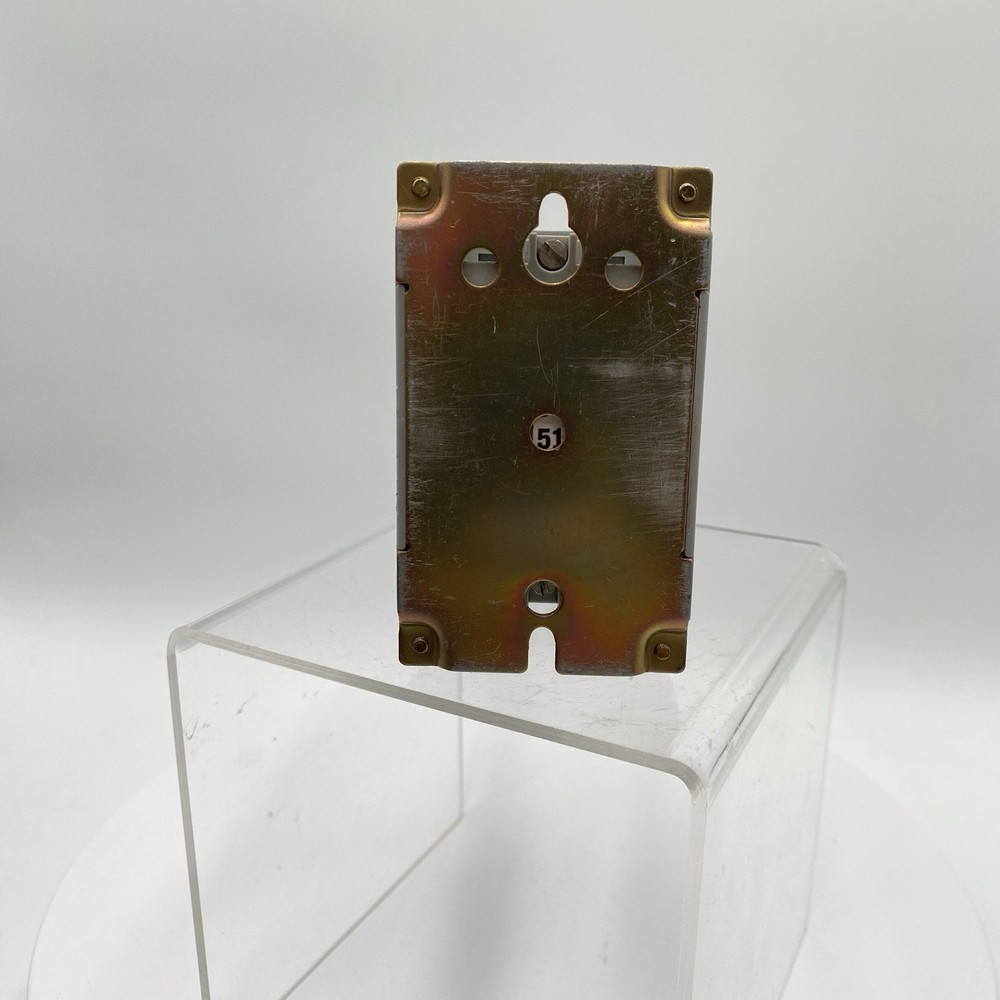 ALLEN BRADLEY 700-RT00N110A1 Series A Solid State Timer 2-120 Second On Delay