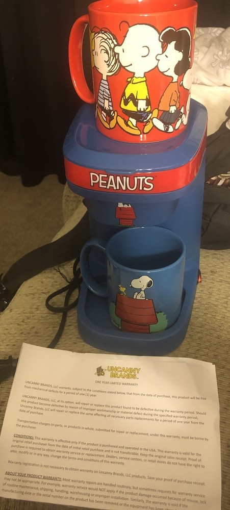 New Peanuts New Single Cup Coffee Maker Gift Set with 2 Mugs