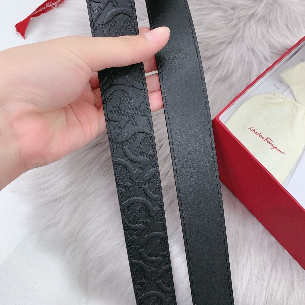 Authentic FERRAGAMO belt for sale NEW