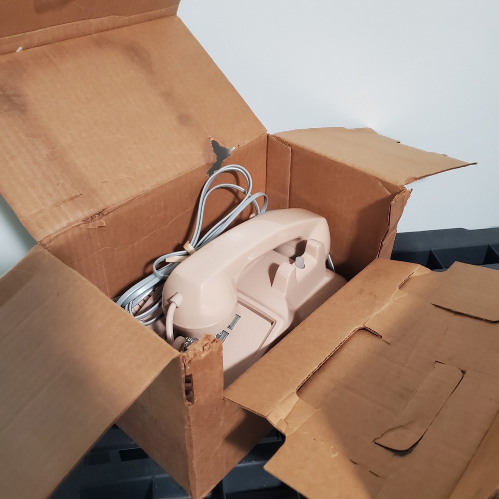 Vintage Northern Telecom Push Button Desk Phone MCFC 400A-76 Original Box