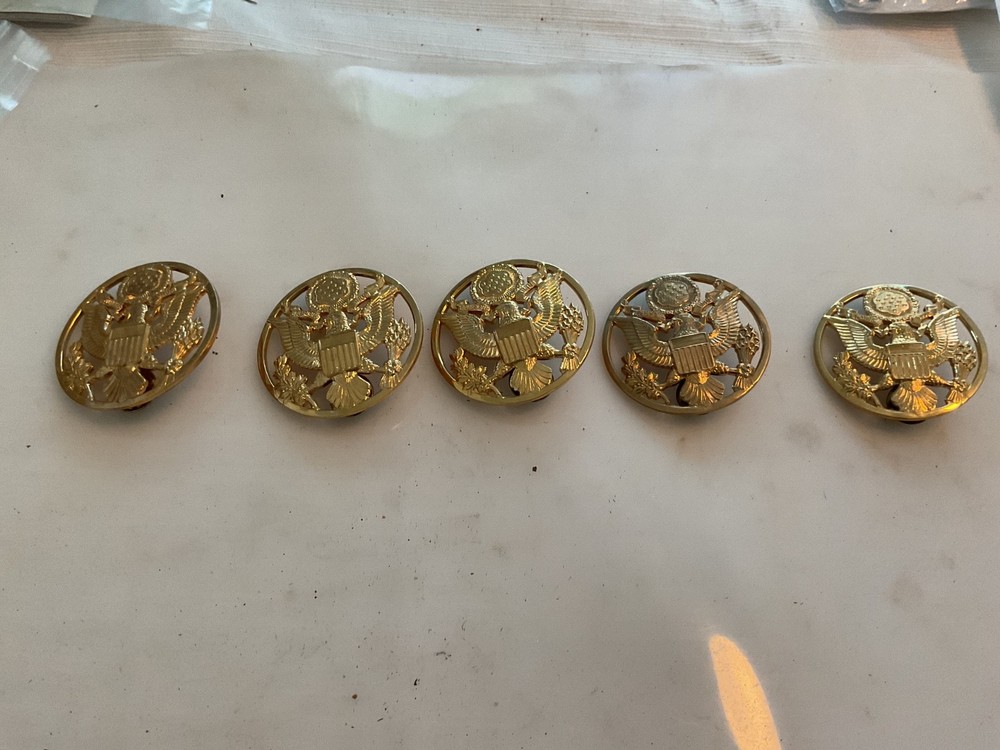 WW2 US Army hat badges