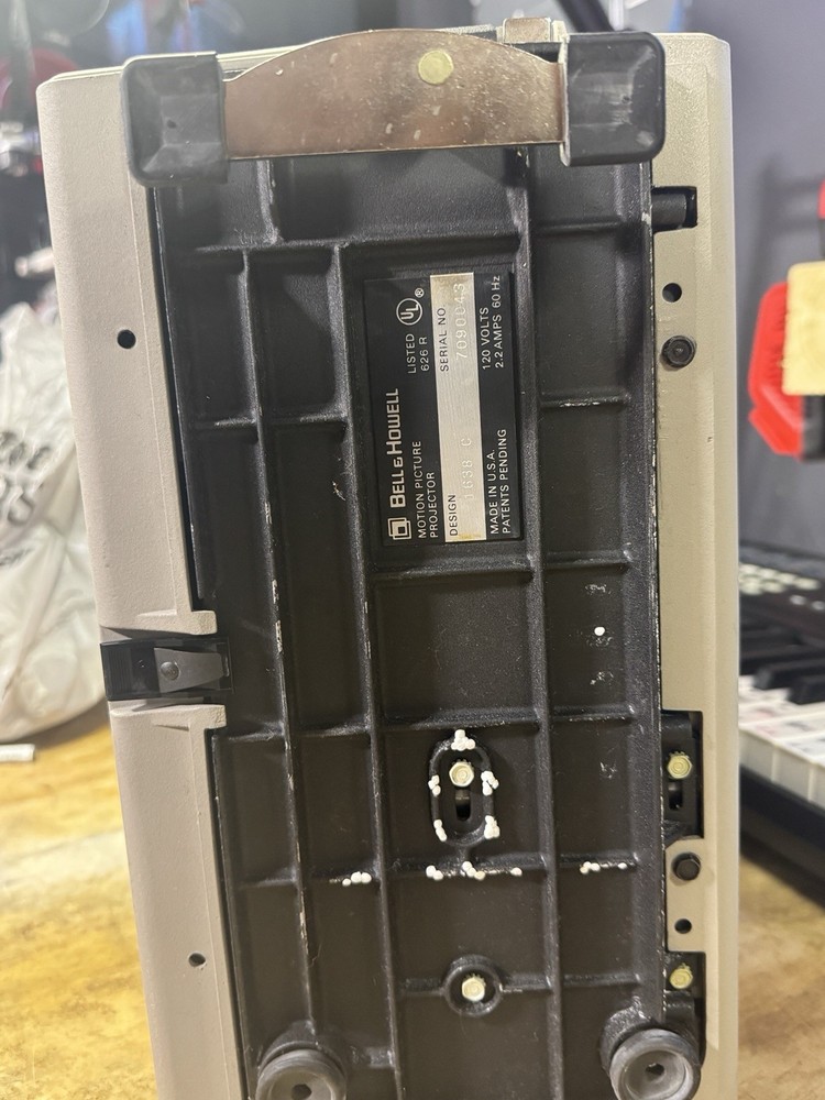 Bell And Howell 1638c Projector