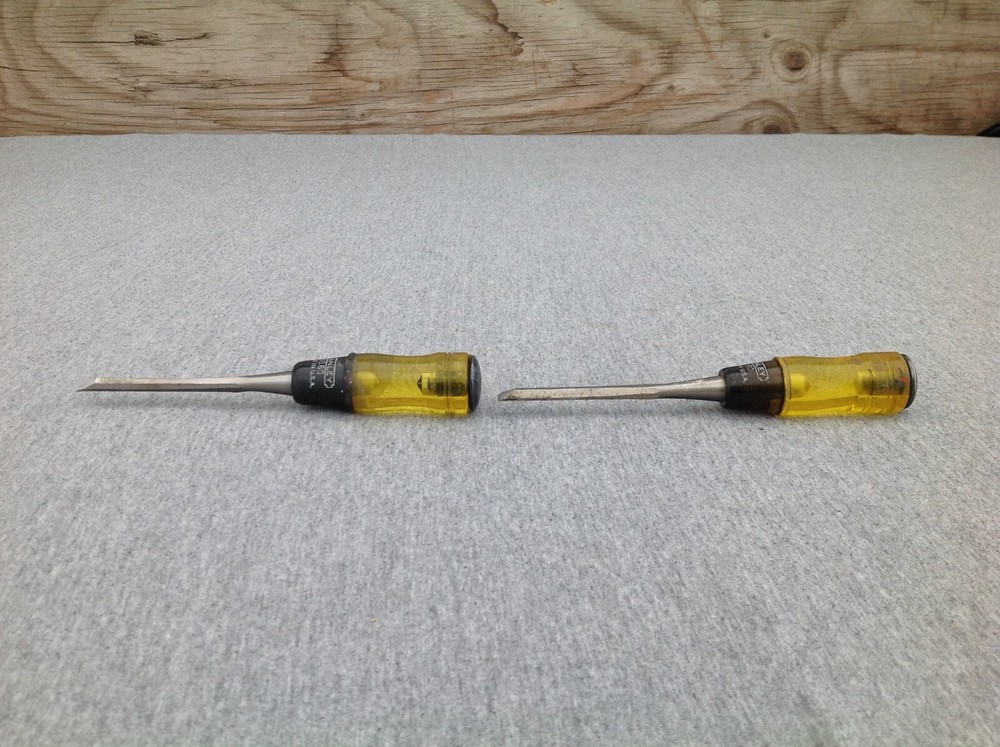 2 Stanley Chisels Thin Blade No.60 1/4" in Original Box