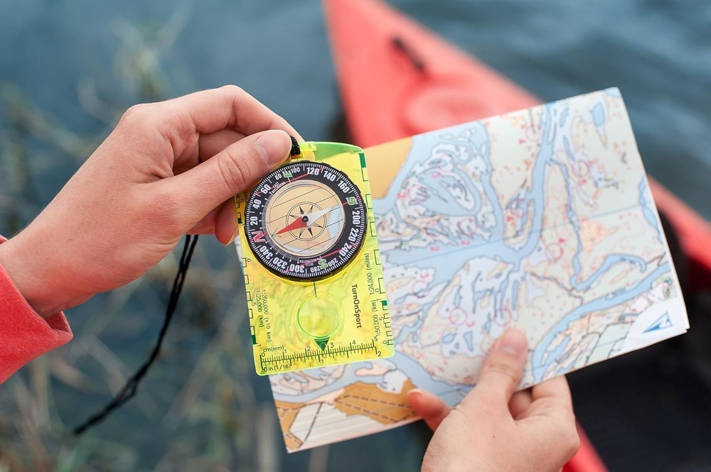 Acrylic Baseplate Compass with Liquid-Filled Capsule for Accurate Direction