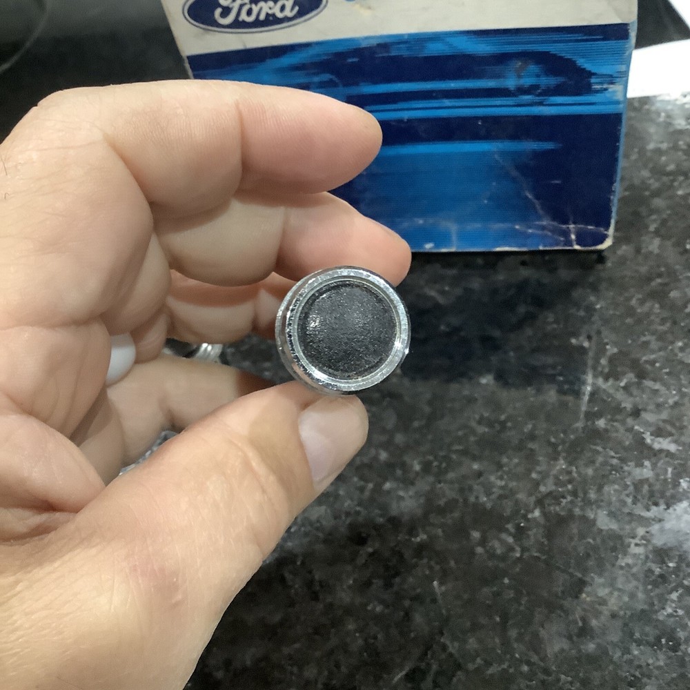 nos 1973 ford Thunderbird lighter knob element D3SZ-15052-B