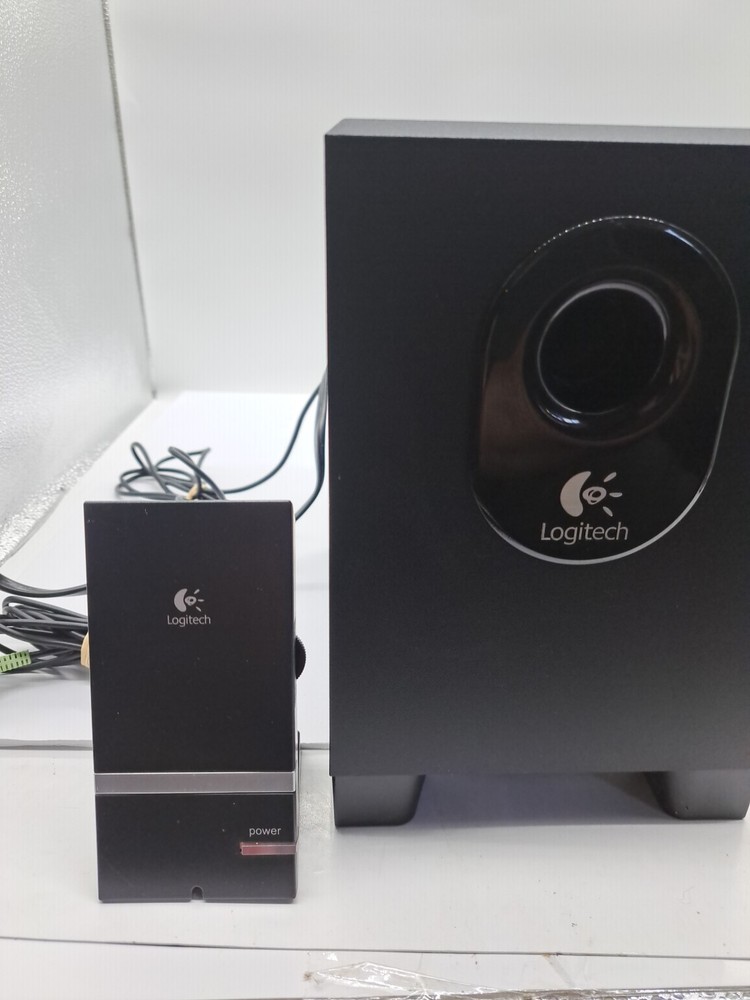 Logitech Tested X-240 Computer 3 Speaker System Active Sub