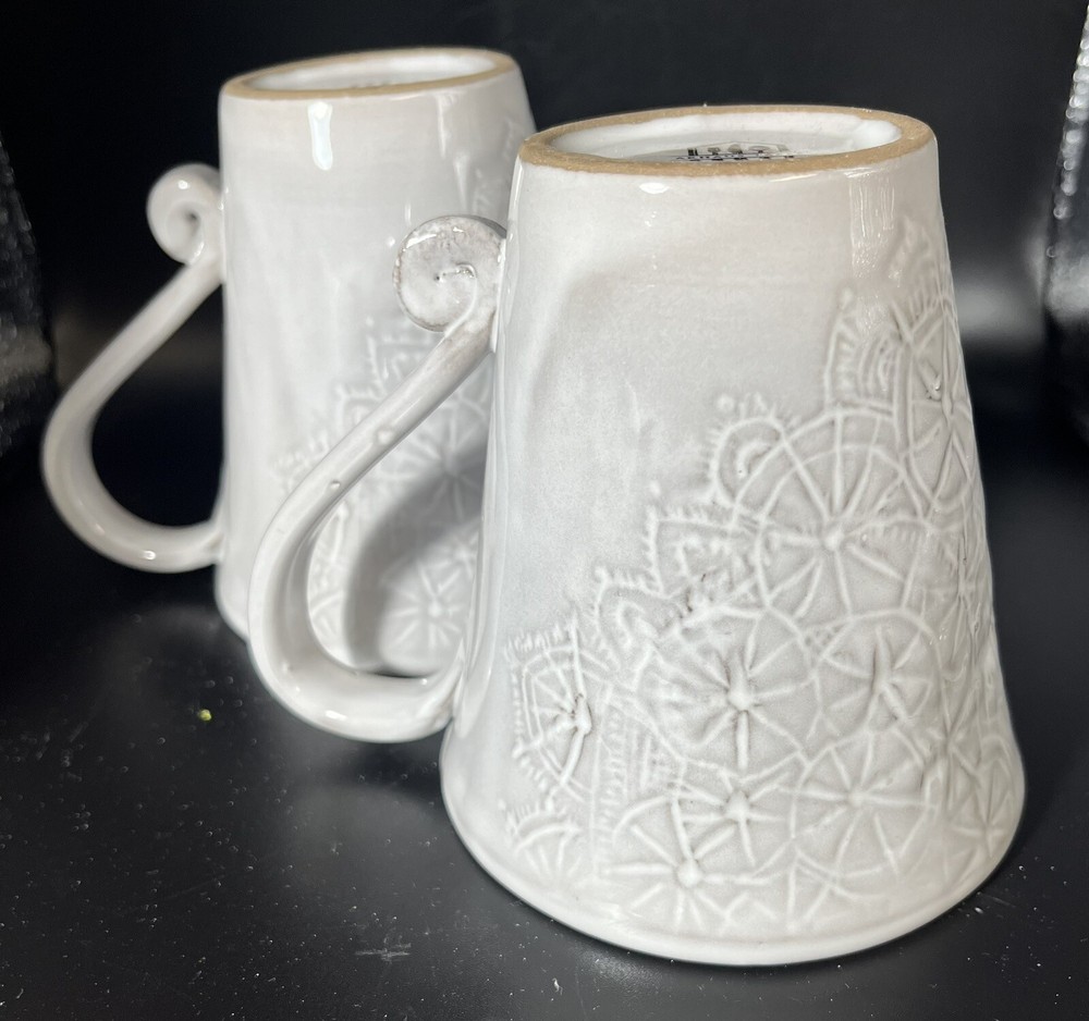 5 “Arhaus Table” Handcrafted Mug Off-white / Grey with Stamped Pattern Made taly