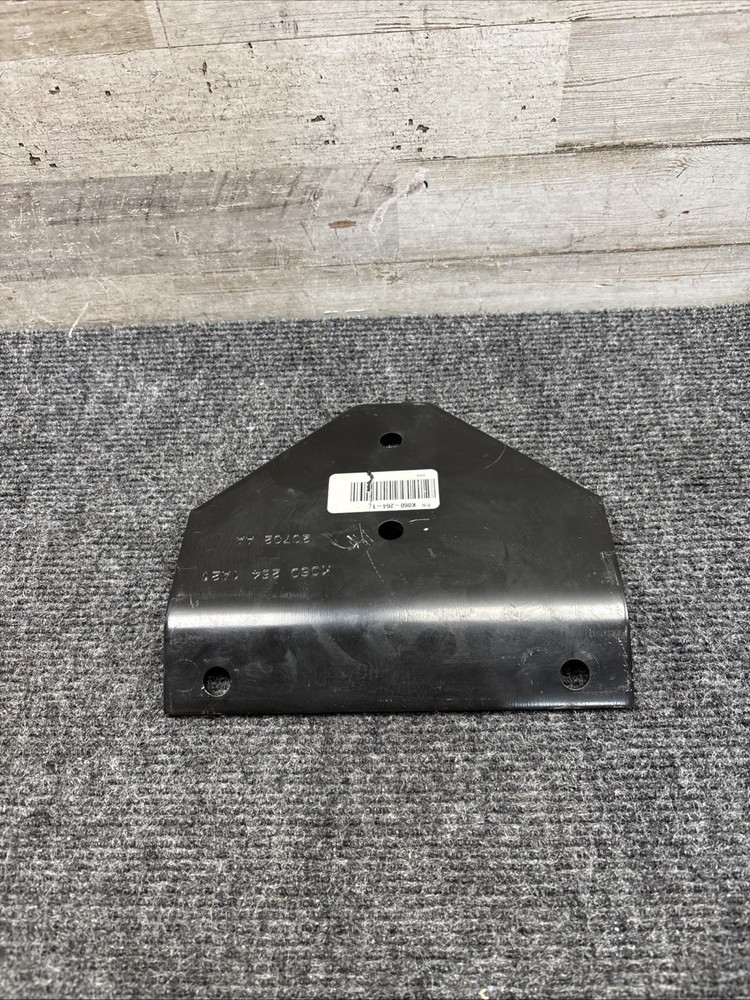 KENWORTH K060-264-1 BRACKET-STEP